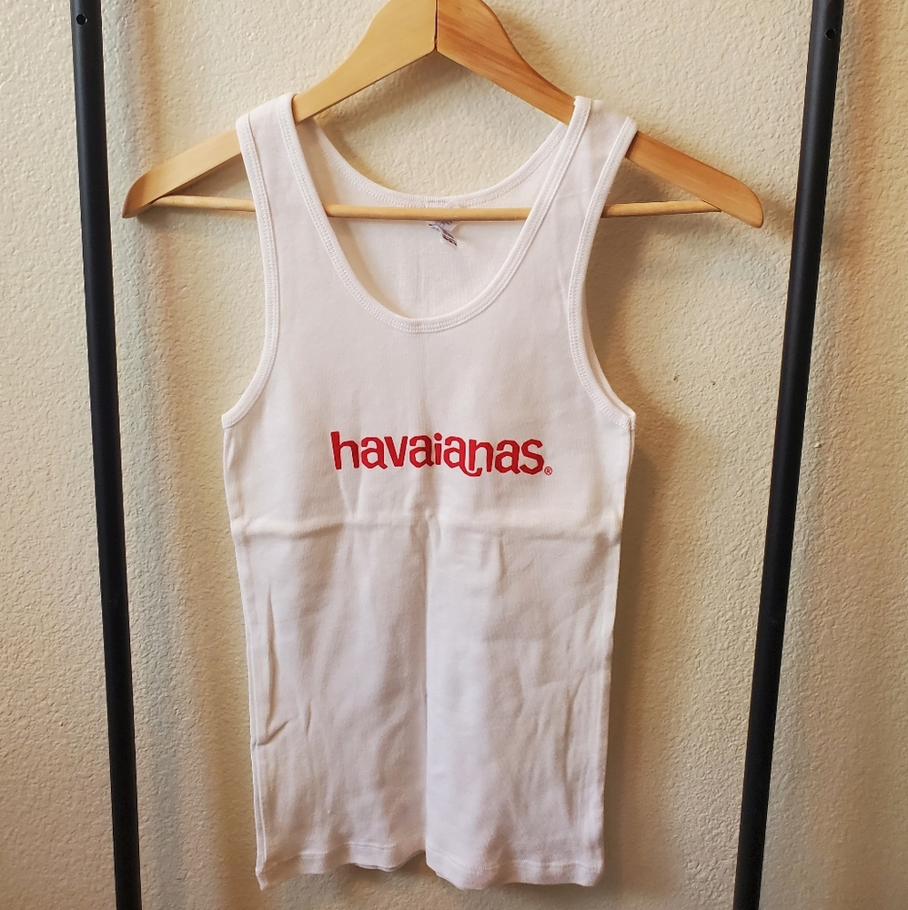 📍Havaianas Brazil tank top